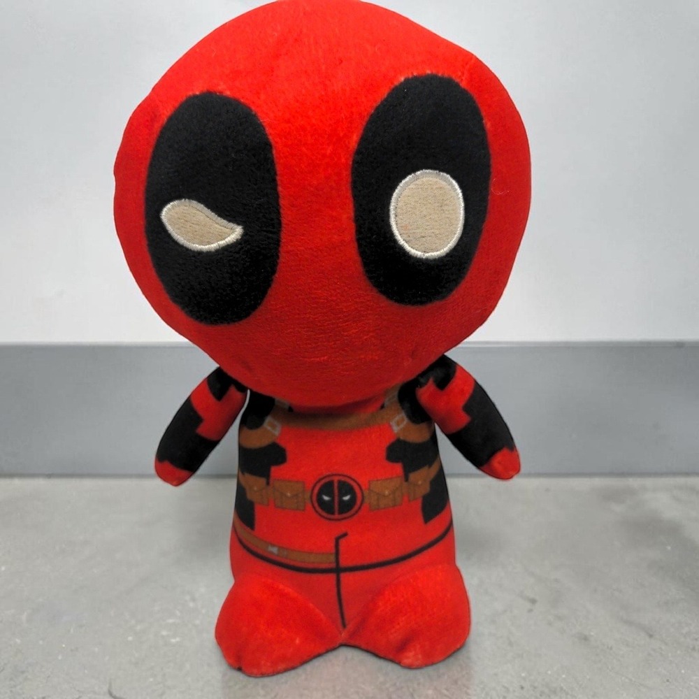 Funko Marvel Deadpool Plush 8" 2017 SuperCute Plushies Marvel Universe Red Toy